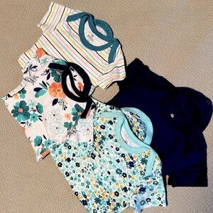 Honest Baby Clothing set of 4 organic cotton onesies, great used condition